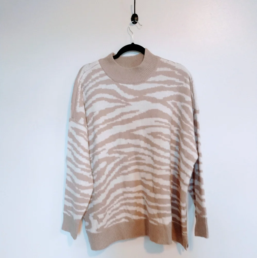 NWT Maurices animal print sweater